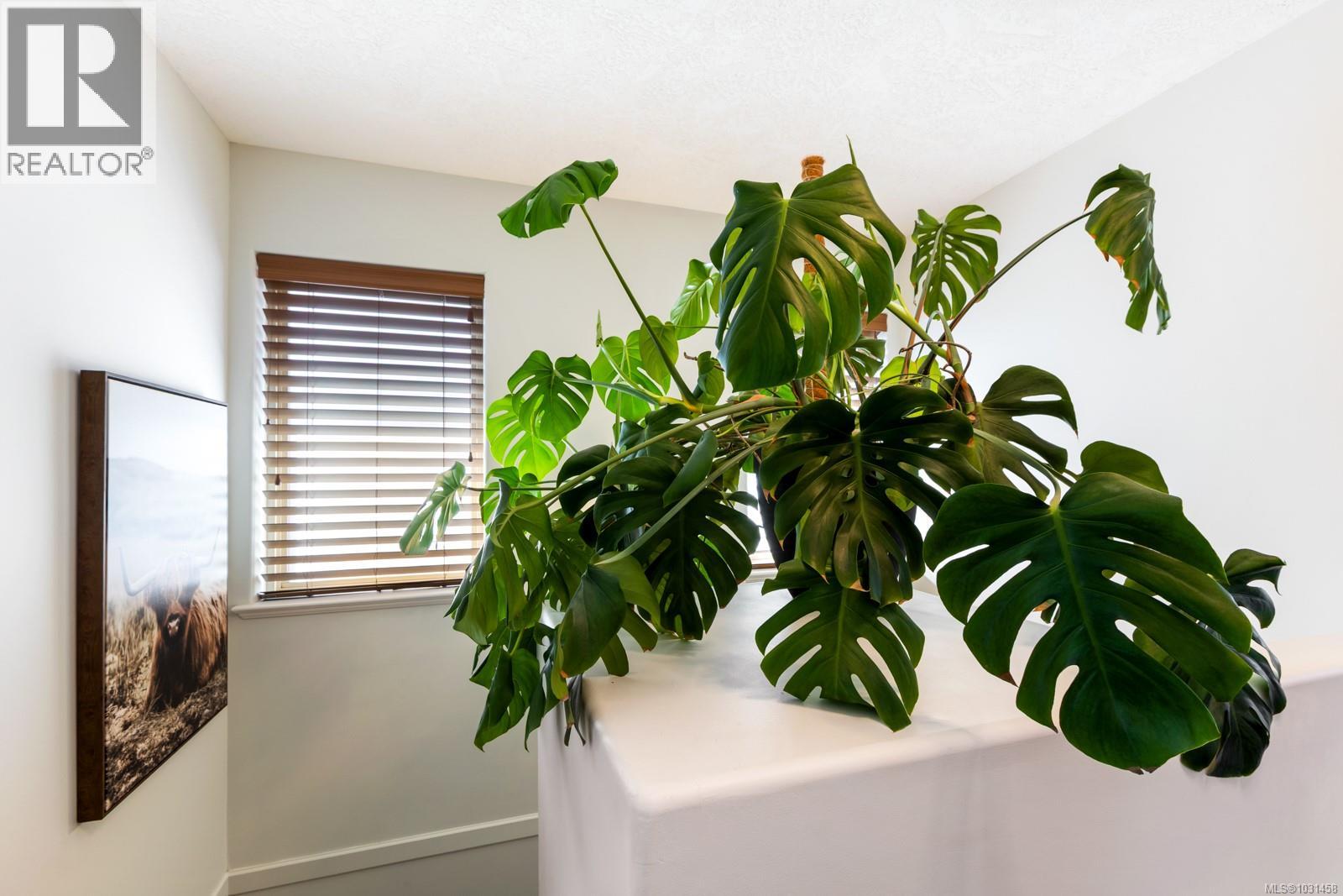 #101 720 ASPEN RD - 25