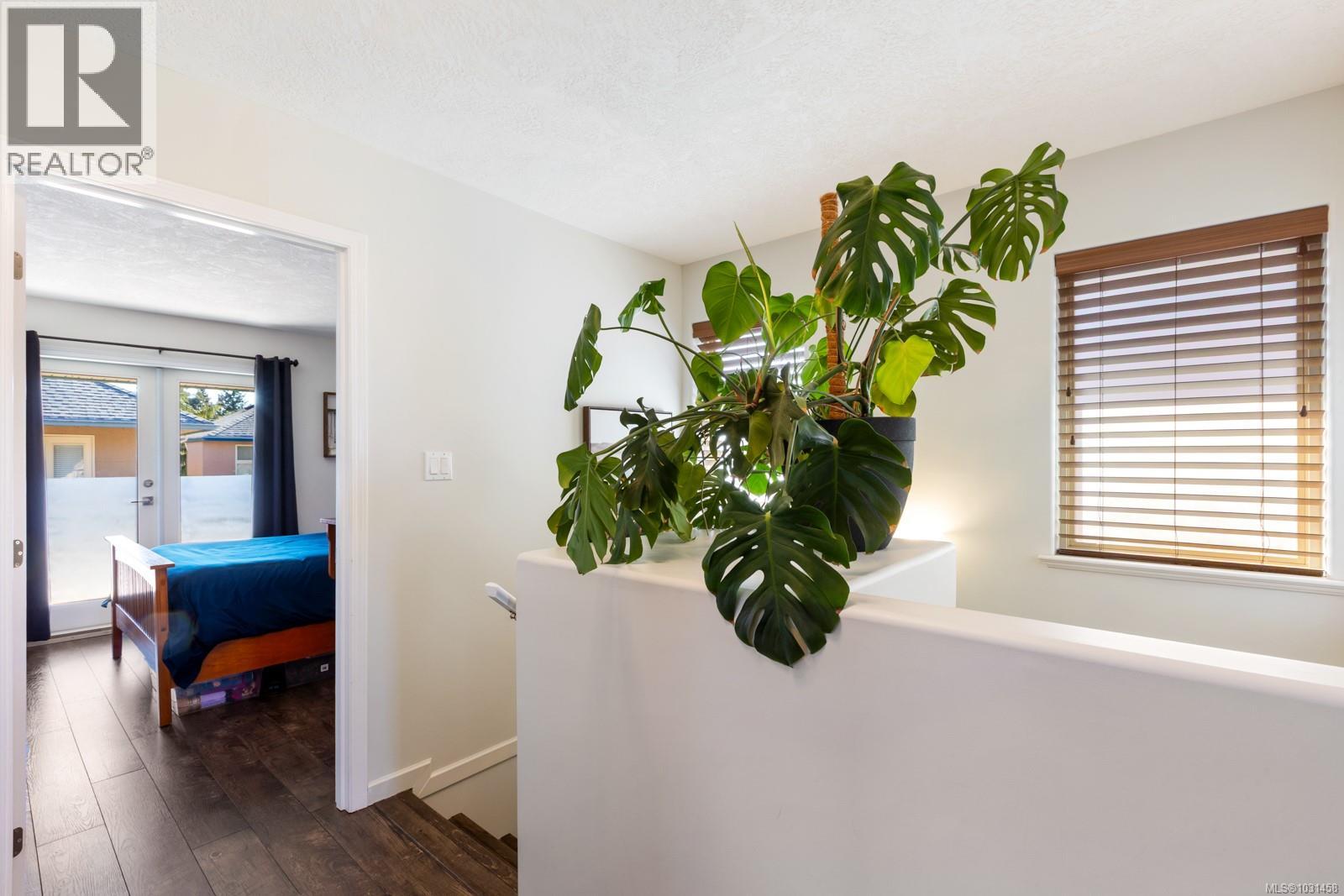 #101 720 ASPEN RD - 26