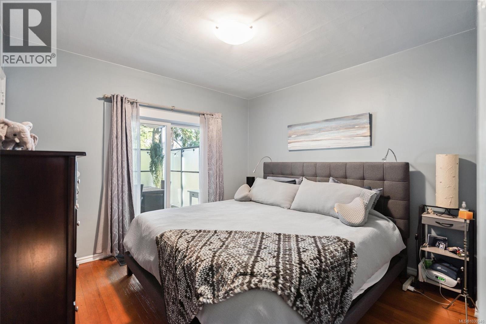 555 Lampson St, Esquimalt