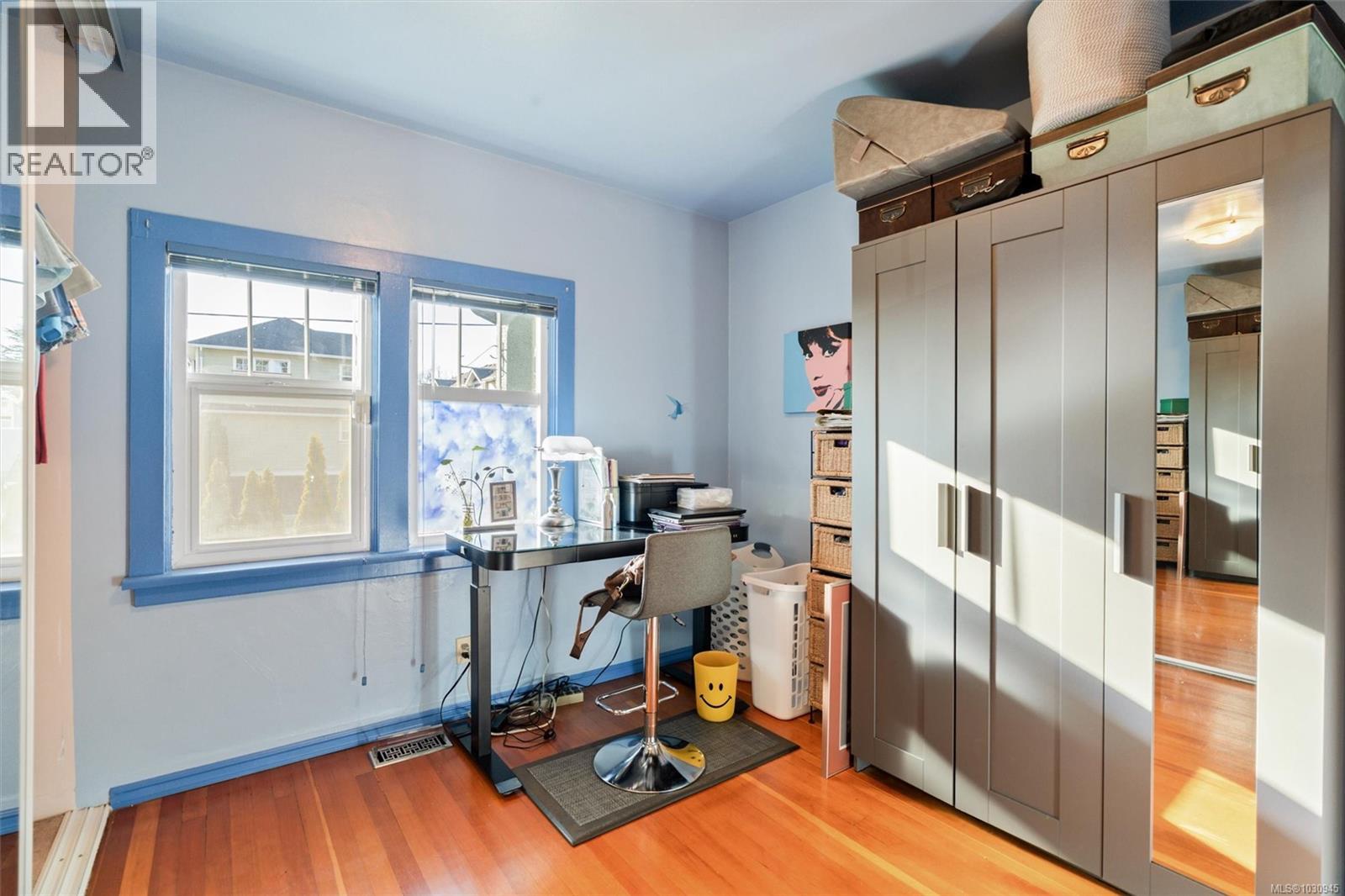 555 Lampson St, Esquimalt