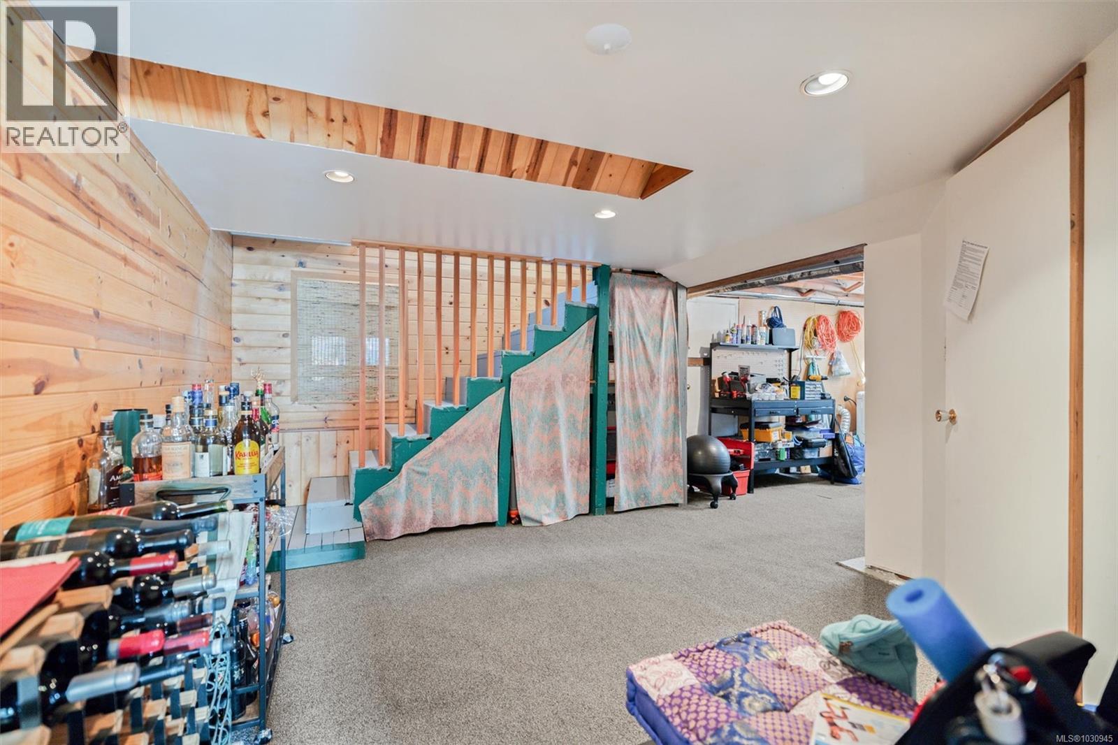 555 Lampson St, Esquimalt