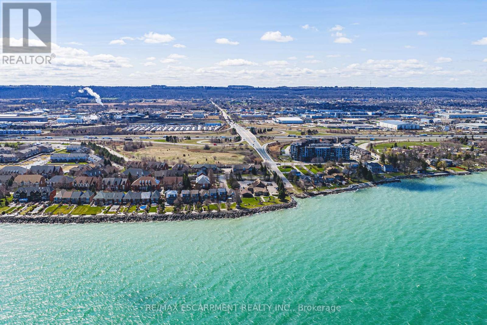 #14 2 HARBOUR DRIVE - 31