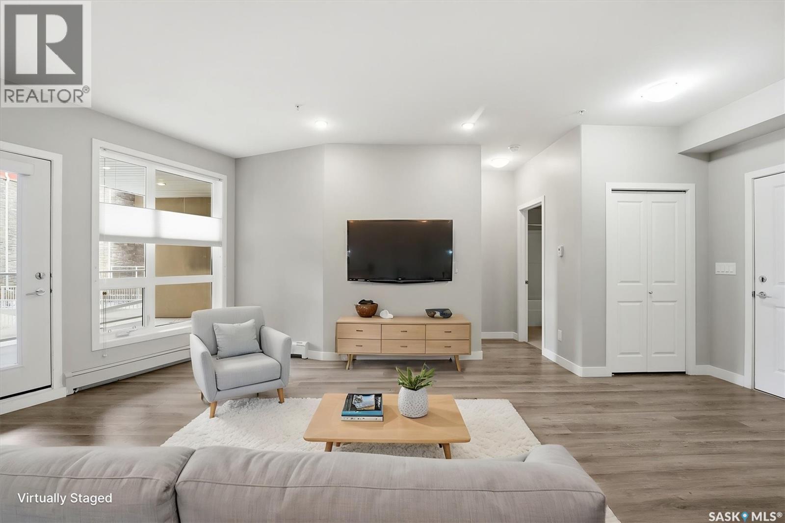 #108 322 SAGUENAY DRIVE - 10