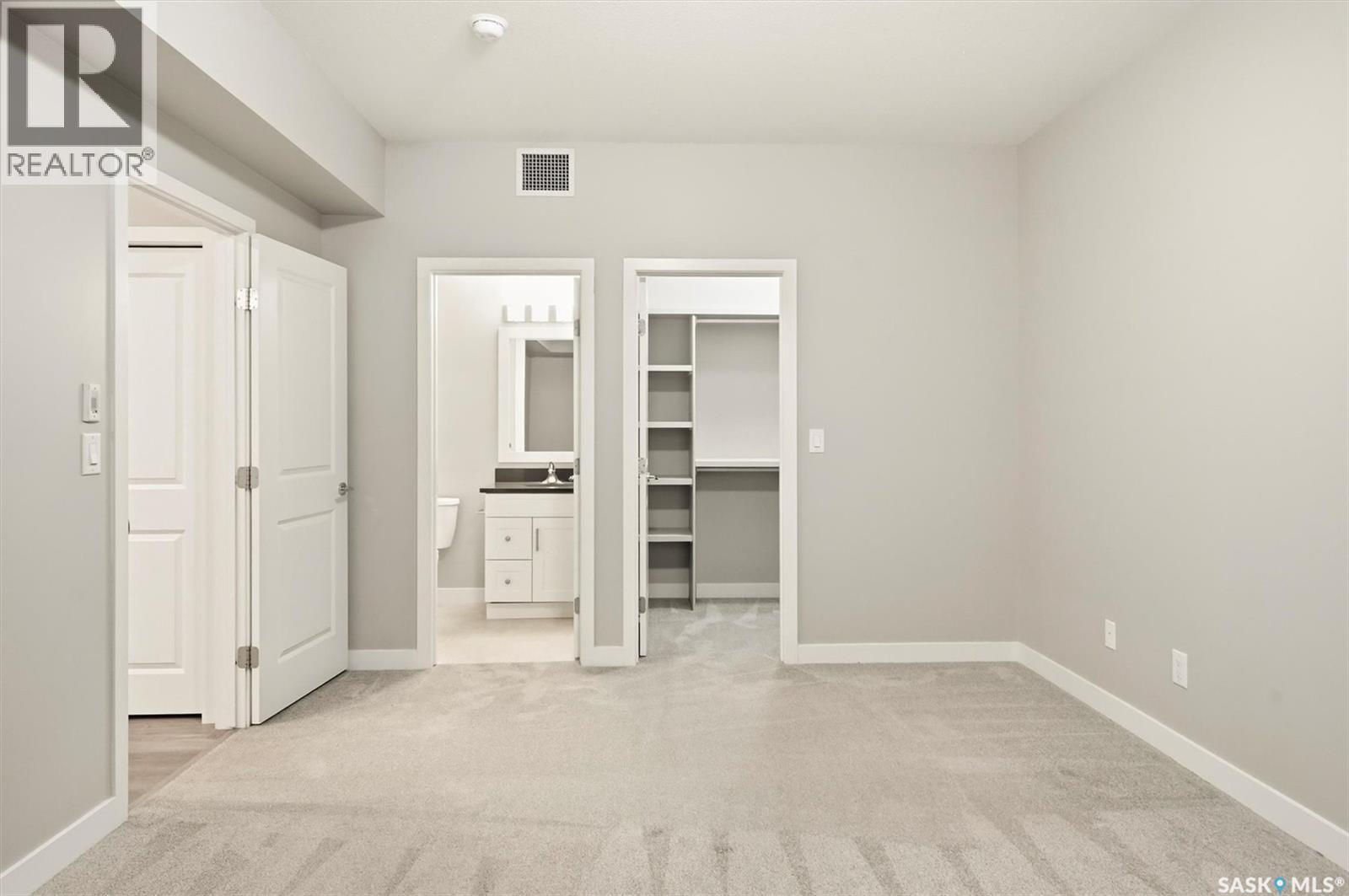 #108 322 SAGUENAY DRIVE - 20