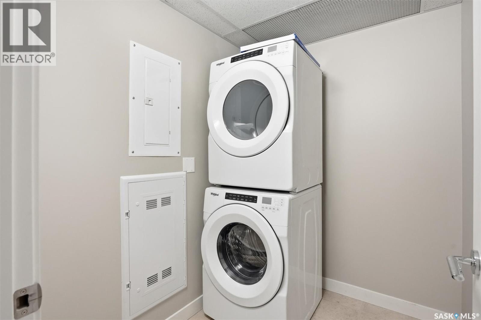 #108 322 SAGUENAY DRIVE - 30