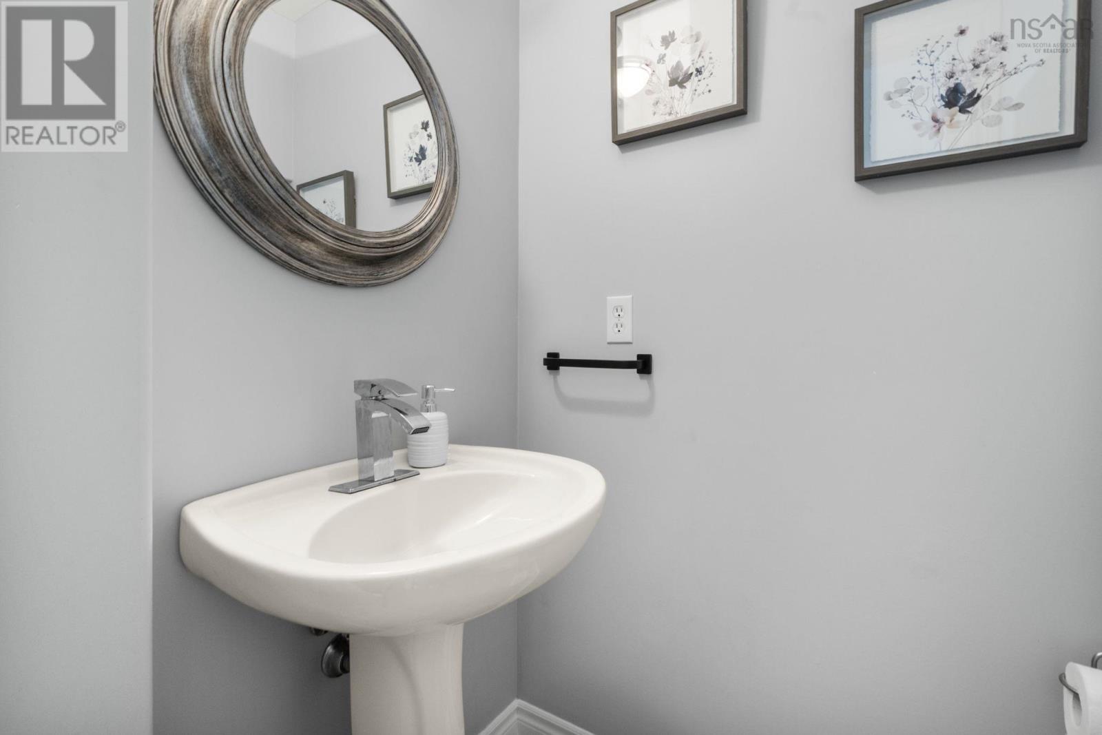 3 COLLINGWOOD COURT - 15