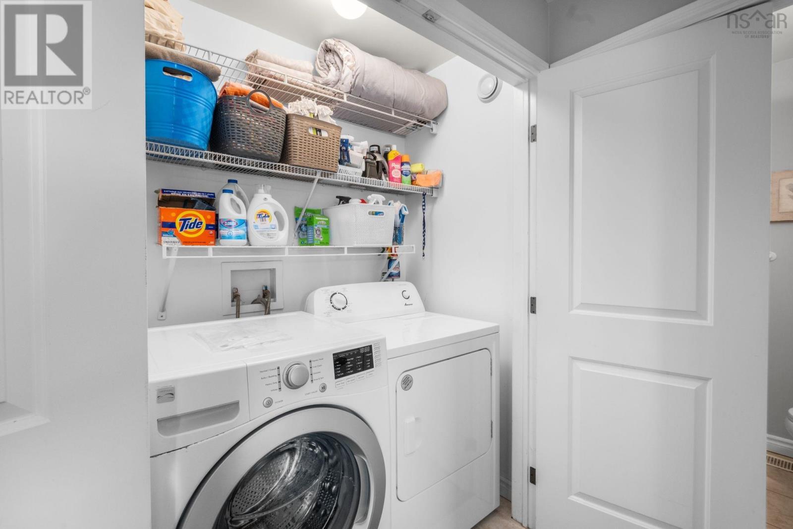 3 COLLINGWOOD COURT - 24