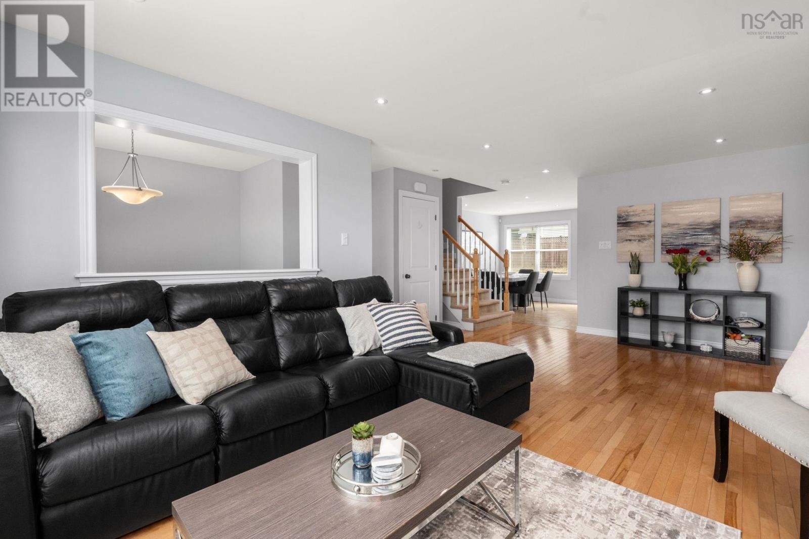 3 COLLINGWOOD COURT - 5