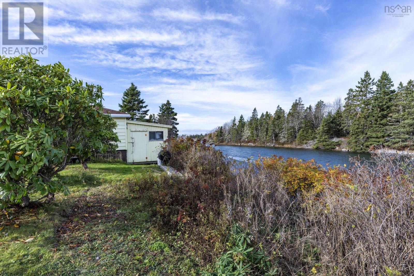 Property 33 of 37 of 501 Stonehurst Road