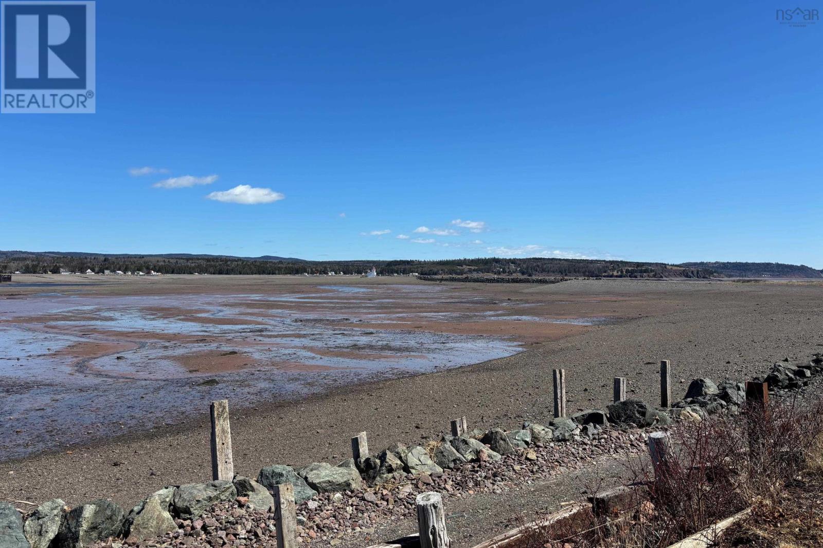 Property 5 of 27 of 208 Lighthouse Road
