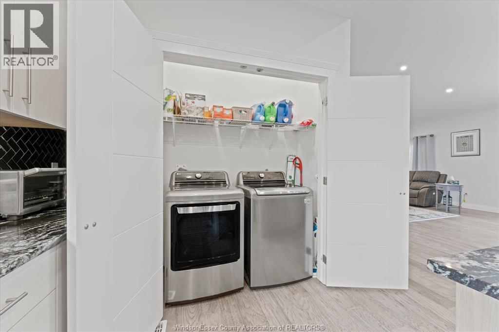 2585 KENORA STREET - 14