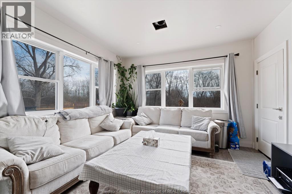 2585 KENORA STREET - 15