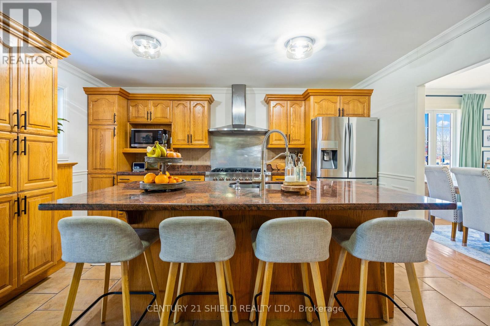 728 ST ANTOINE STREET - 27