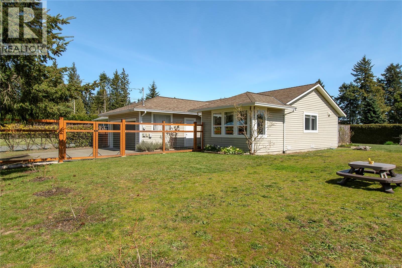285 Crawford Rd, Campbell River
