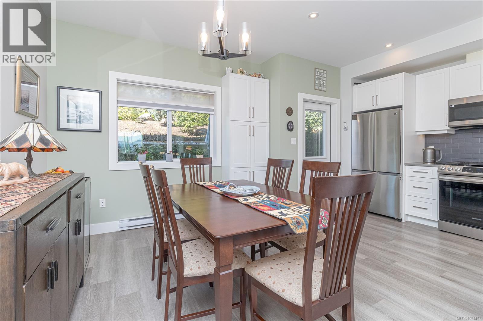 #15 3195 HERONS WAY - 12