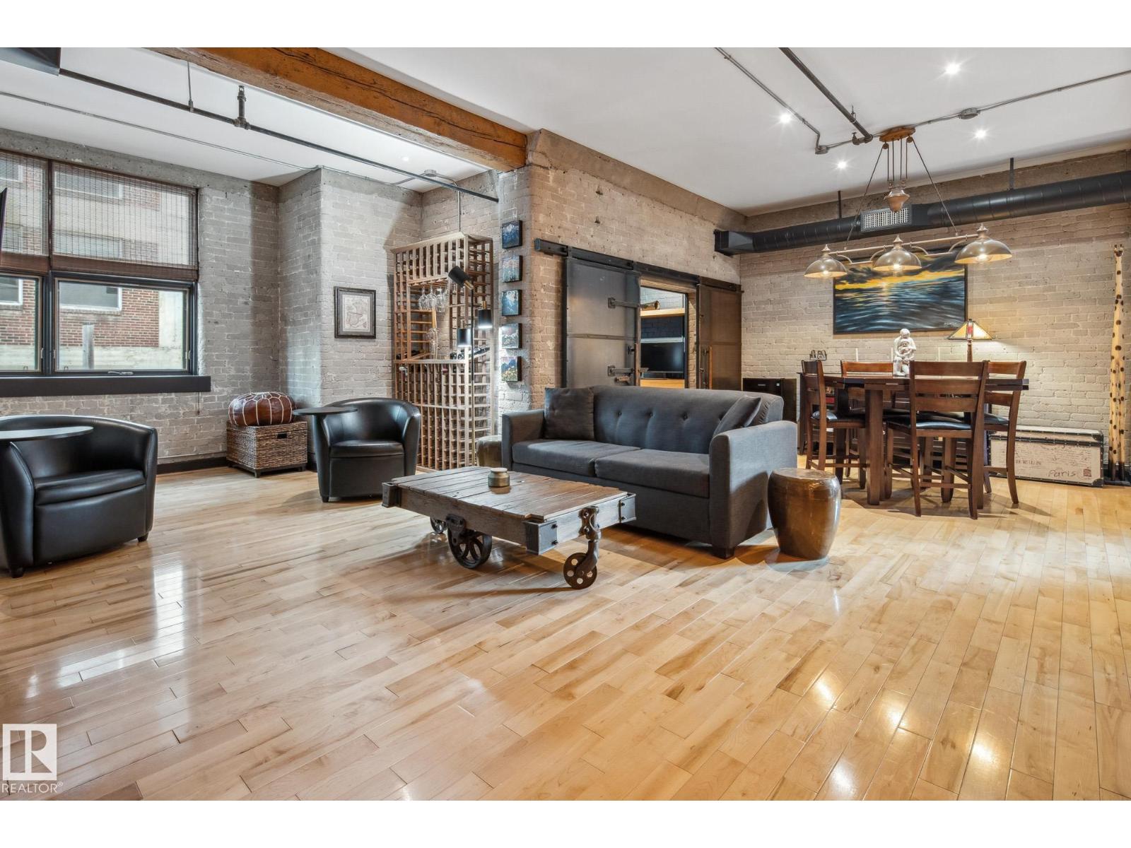 #302 10169 104 ST NW - 11