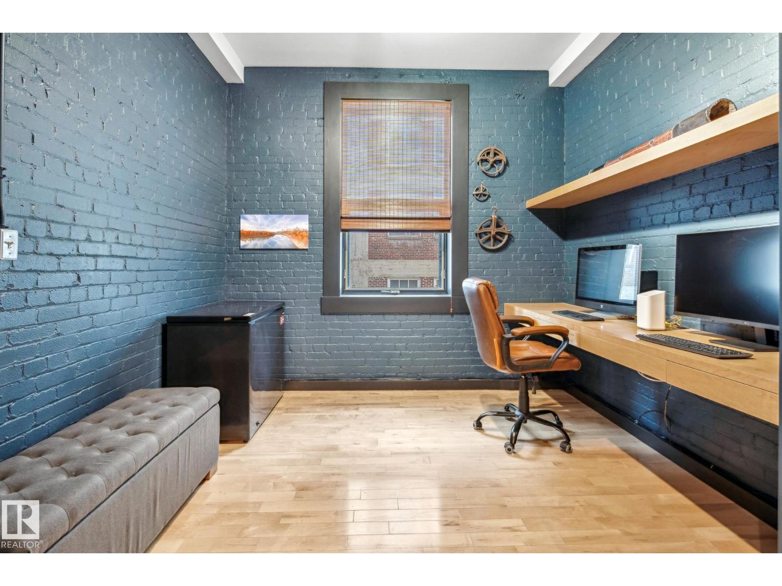 #302 10169 104 ST NW - 17