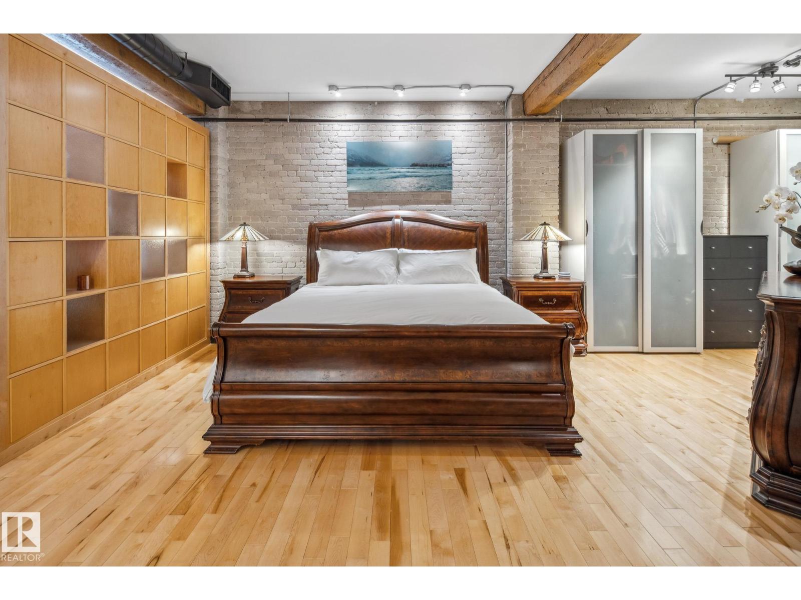 #302 10169 104 ST NW - 26