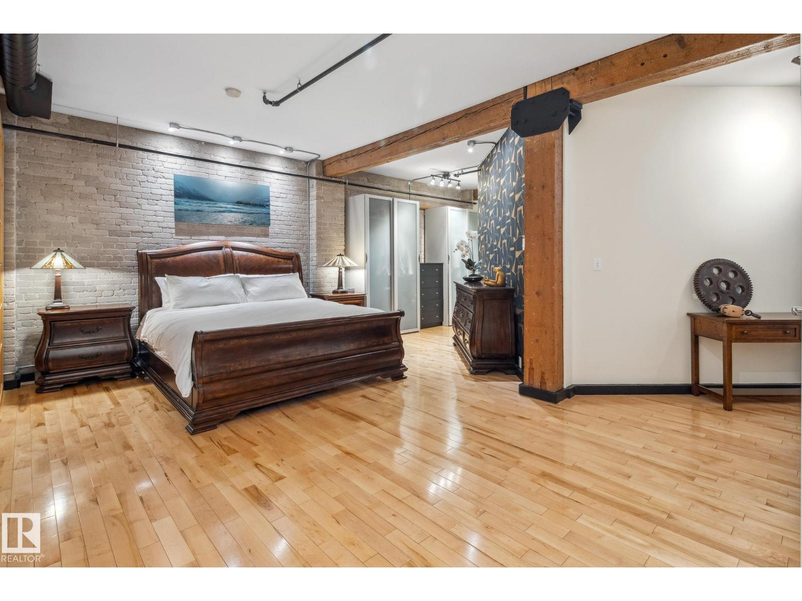 #302 10169 104 ST NW - 30