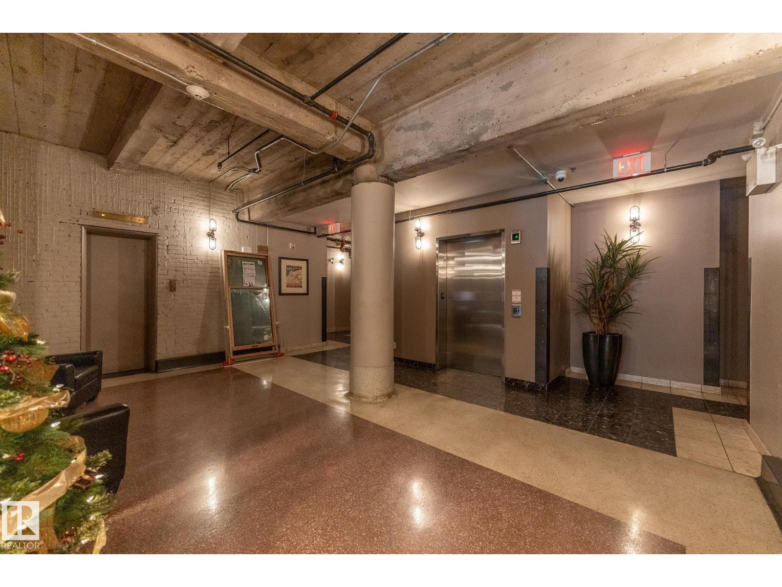#302 10169 104 ST NW - 38