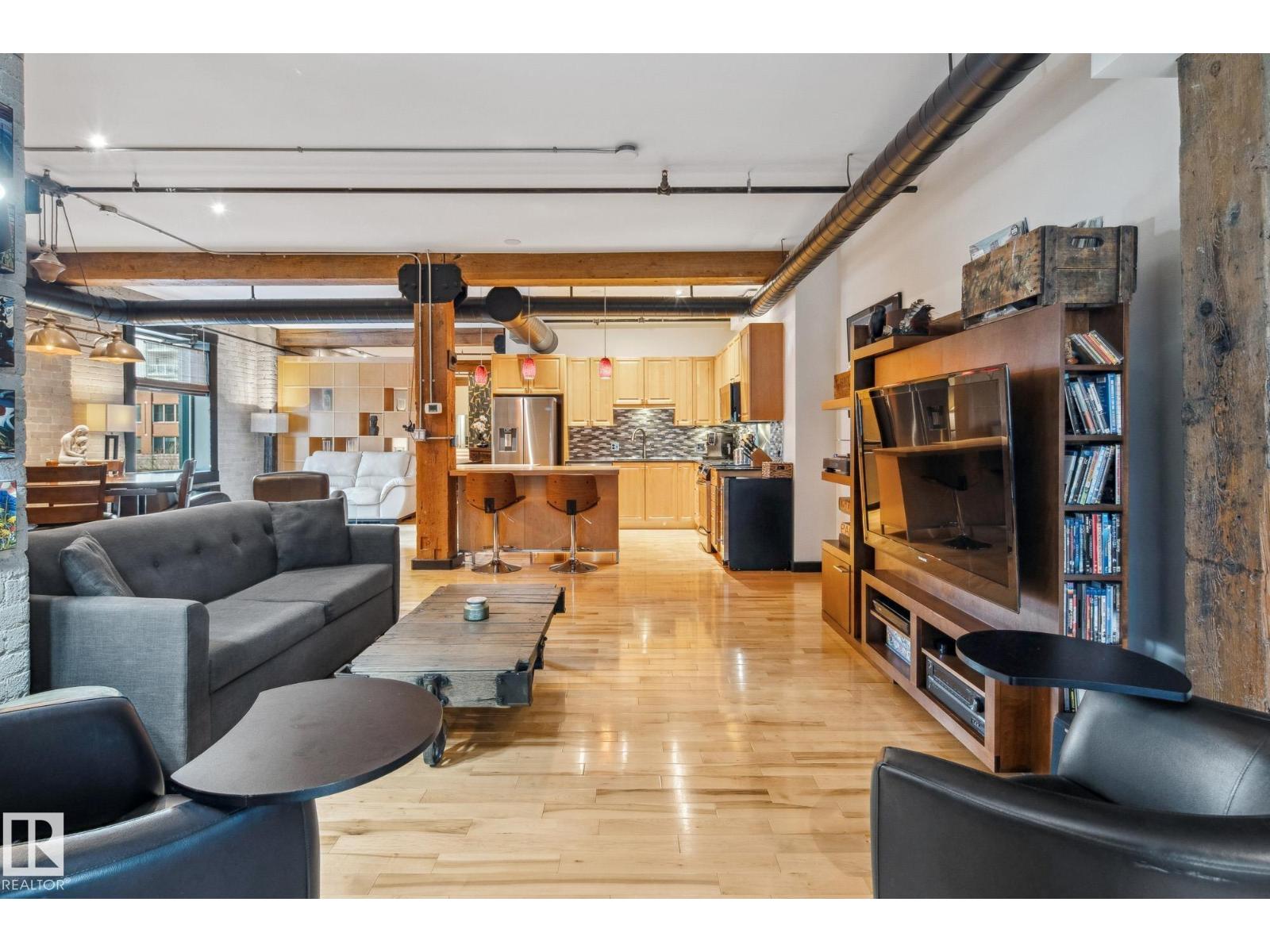 #302 10169 104 ST NW - 4