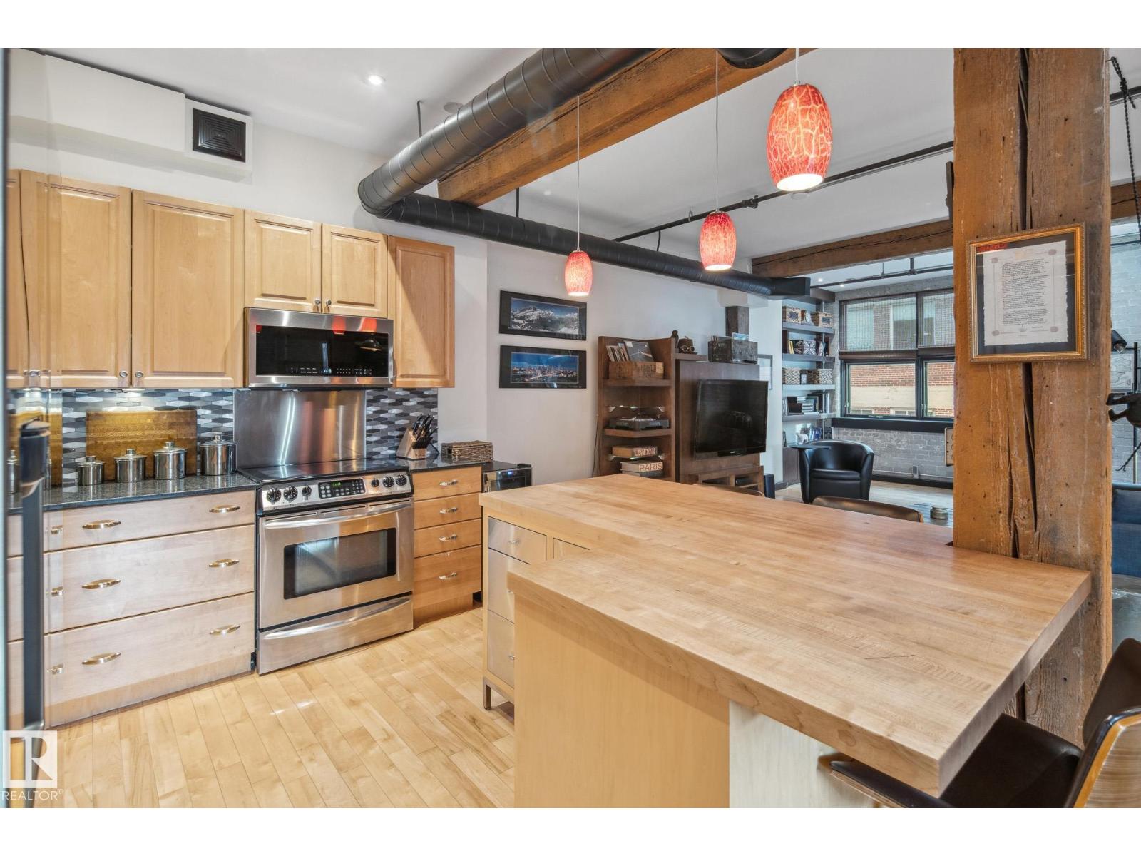 #302 10169 104 ST NW - 6