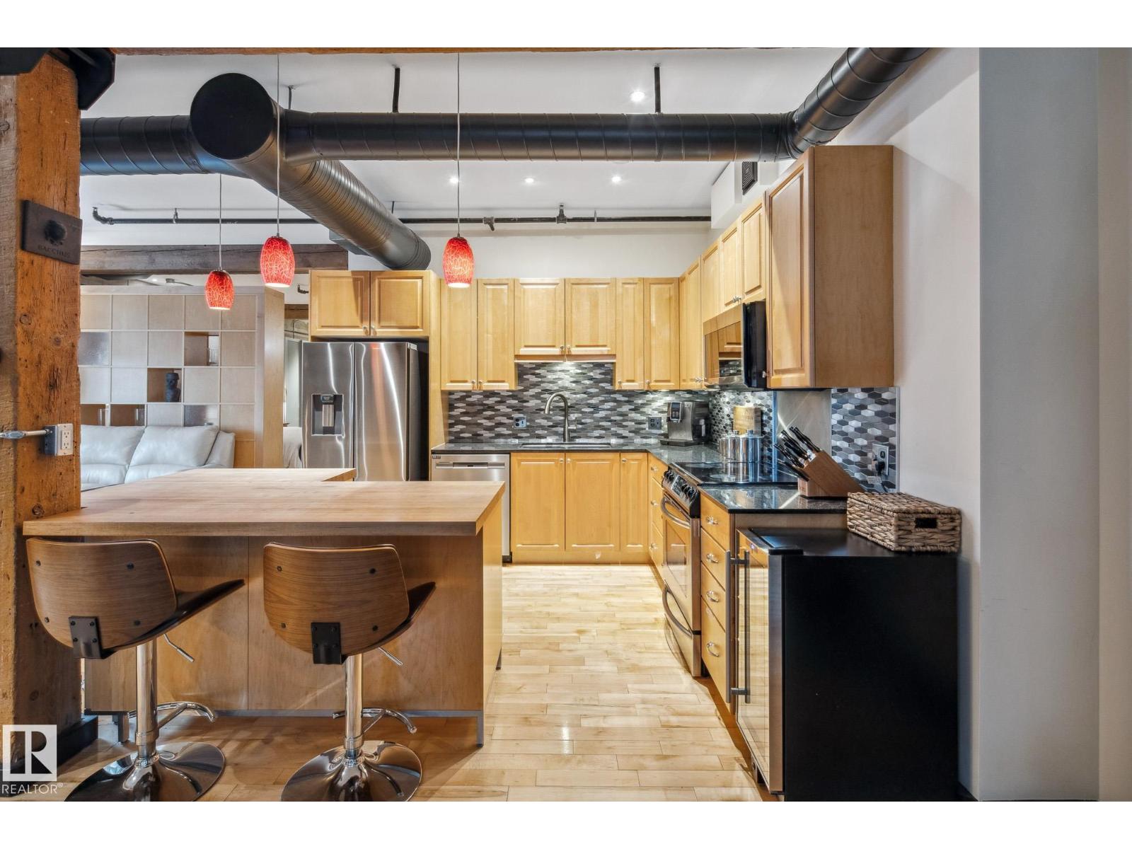 #302 10169 104 ST NW - 8