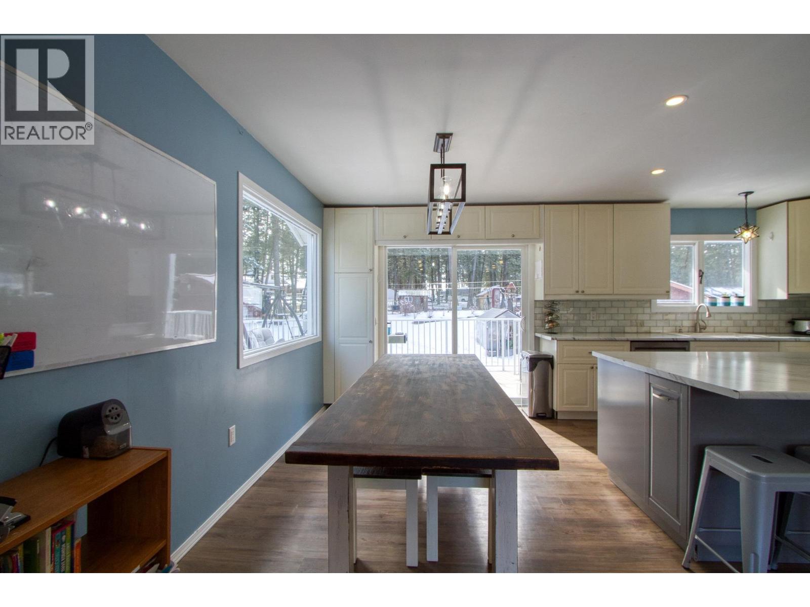 5047 EASZEE DRIVE - 10