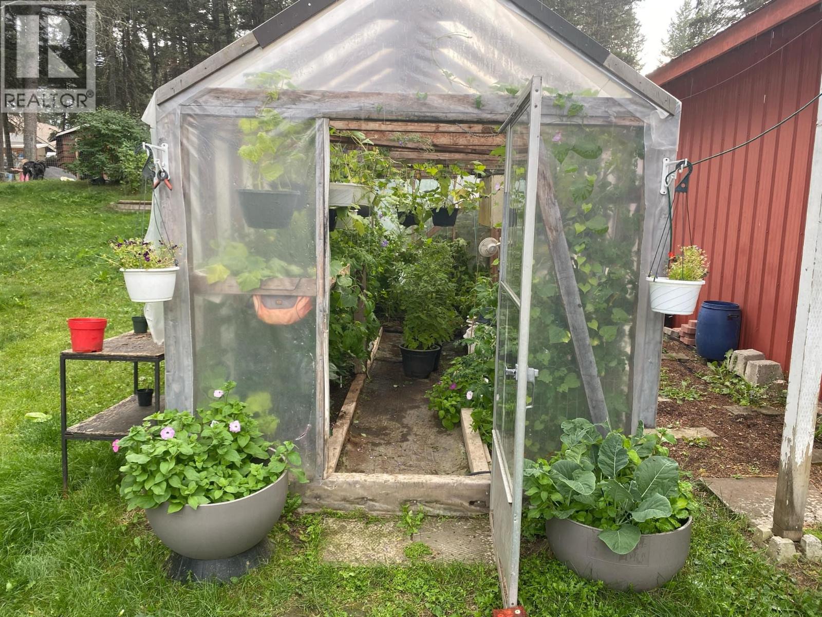 5047 EASZEE DRIVE - 36