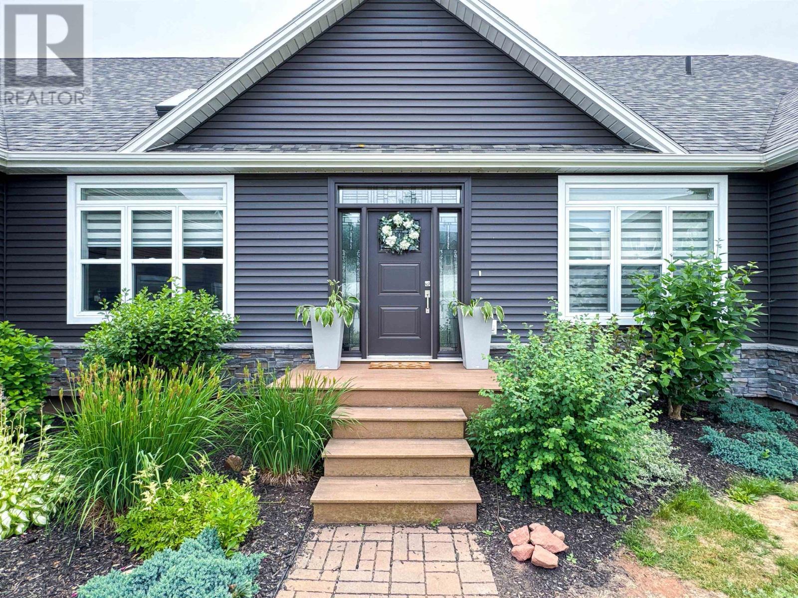 23 PAGET CRESCENT - 5