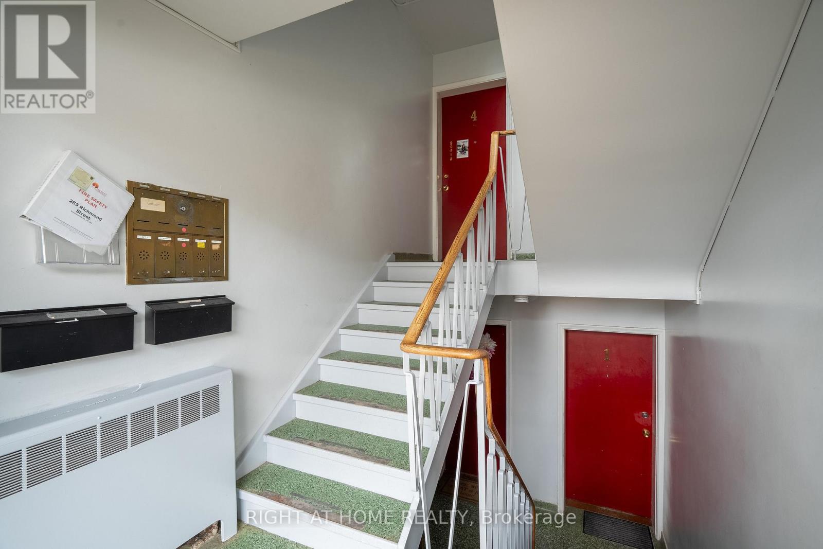285 RICHMOND STREET - 4