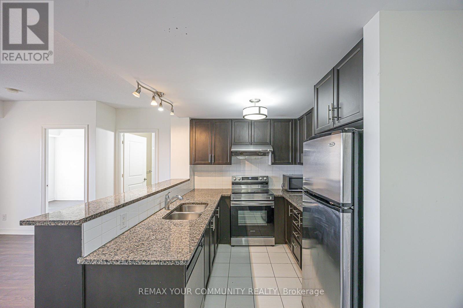 #1007 9245 JANE STREET - 10