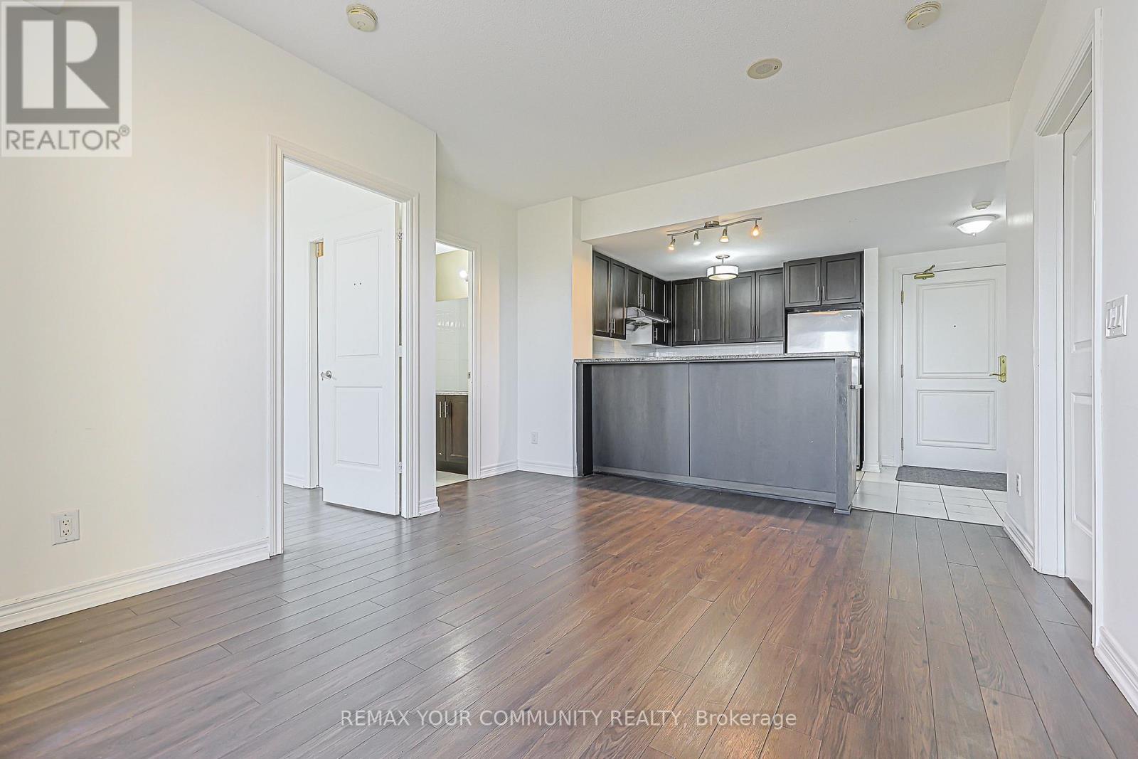 #1007 9245 JANE STREET - 14