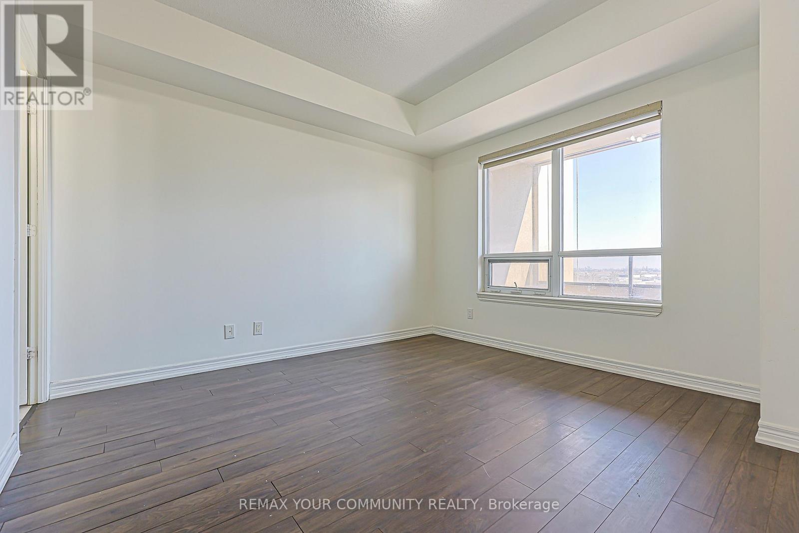 #1007 9245 JANE STREET - 20