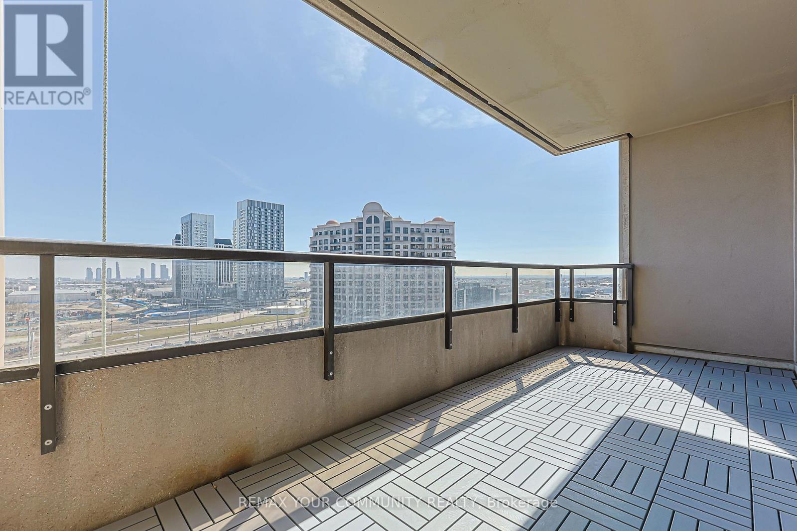 #1007 9245 JANE STREET - 27