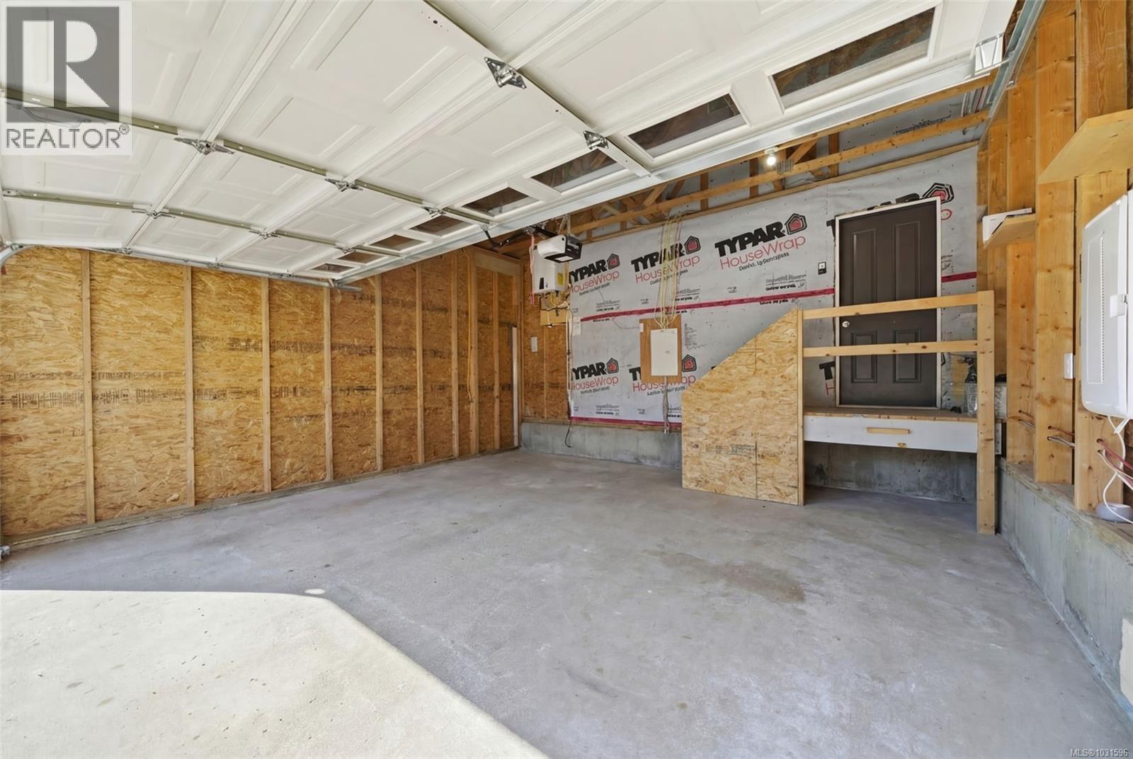 1629 KRISTIN WAY - 40