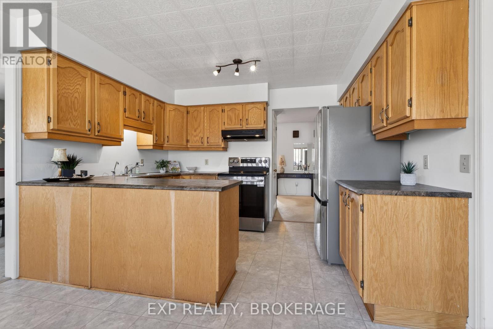 116 MARGARET PLACE - 11