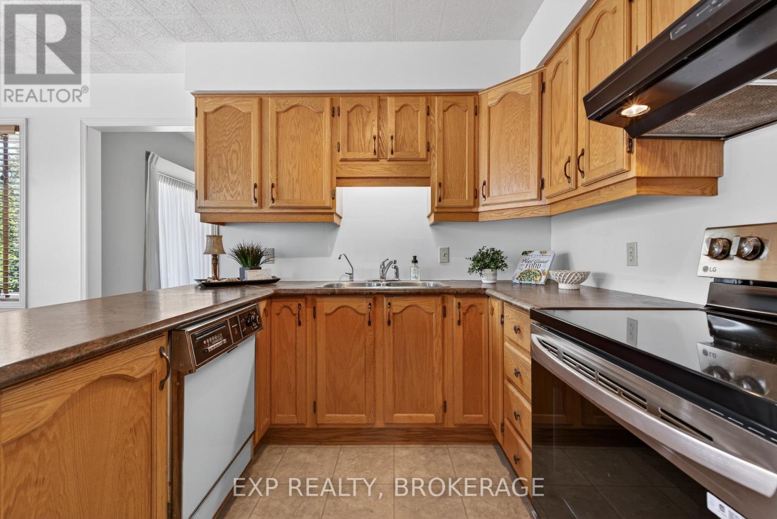 116 MARGARET PLACE - 13