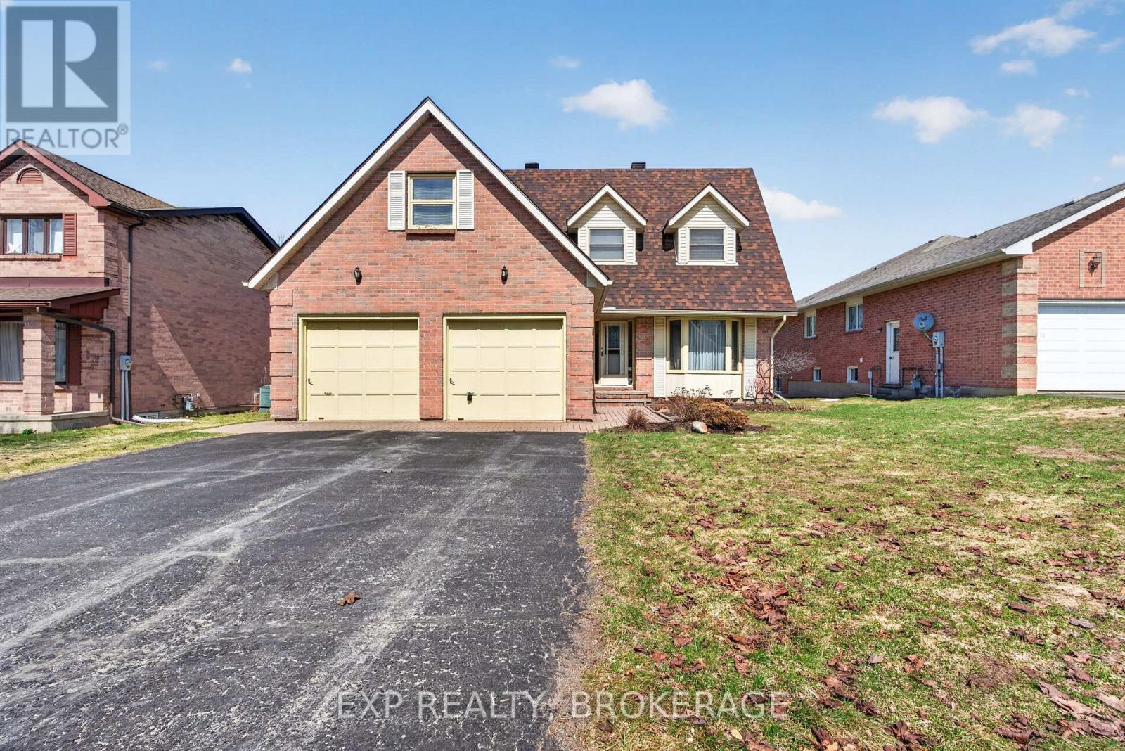 116 MARGARET PLACE - 2