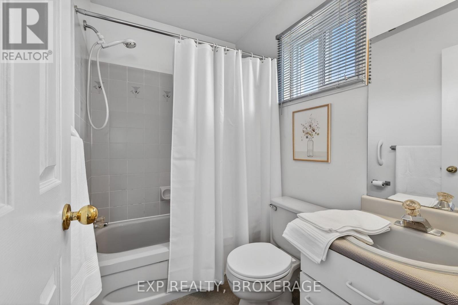 116 MARGARET PLACE - 24