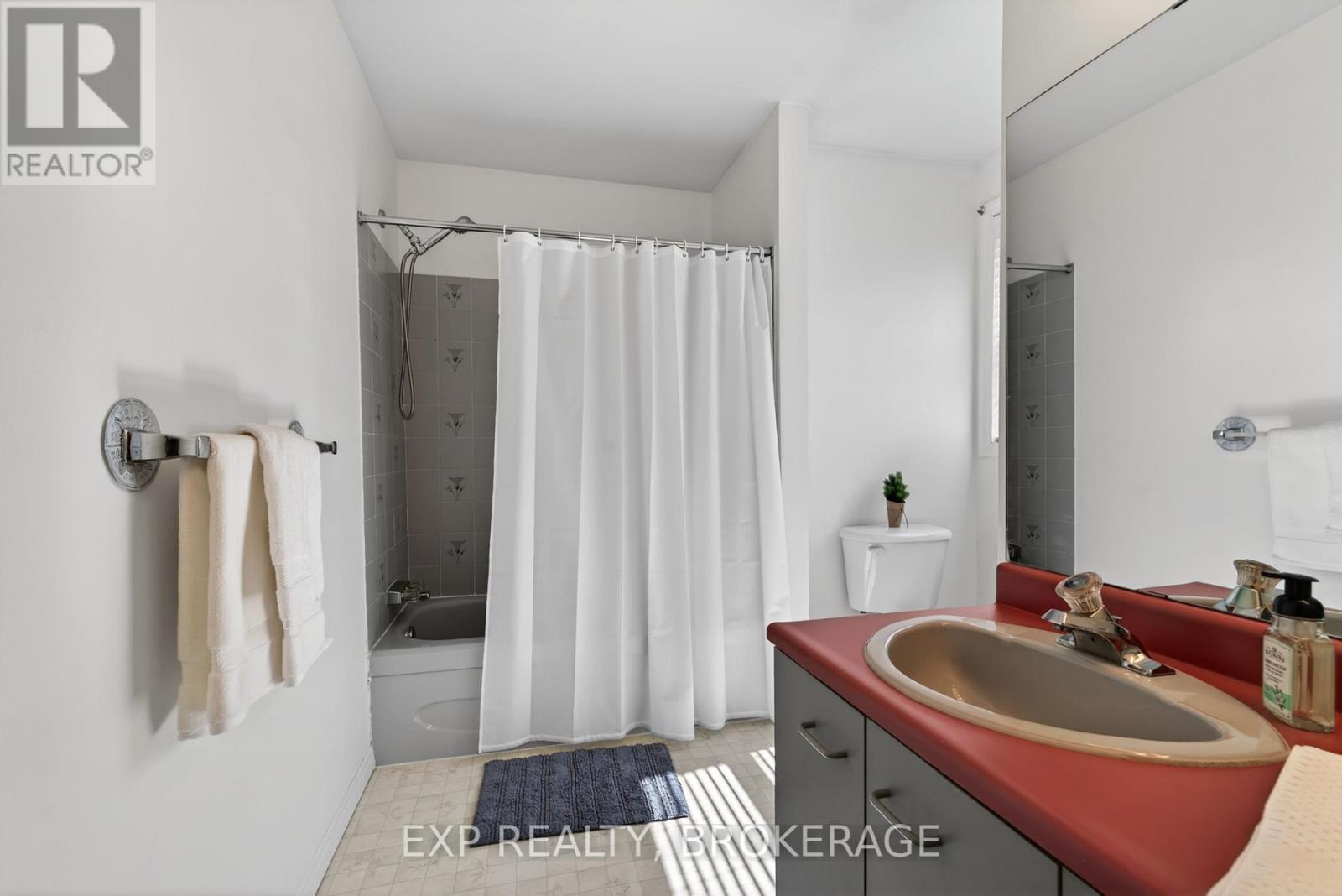 116 MARGARET PLACE - 29