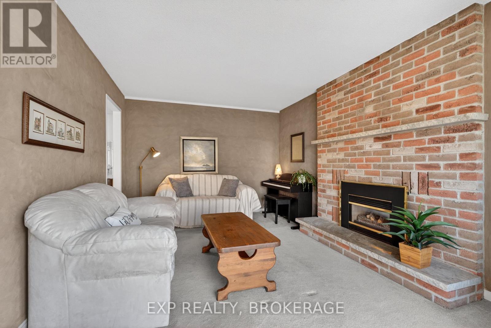 116 MARGARET PLACE - 7