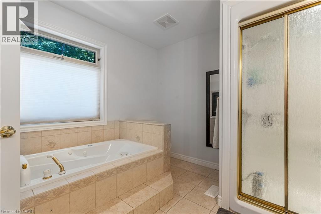 22 SHADELAND Crescent, Stoney Creek, Ontario, L8G4Y1 — Photo 27
