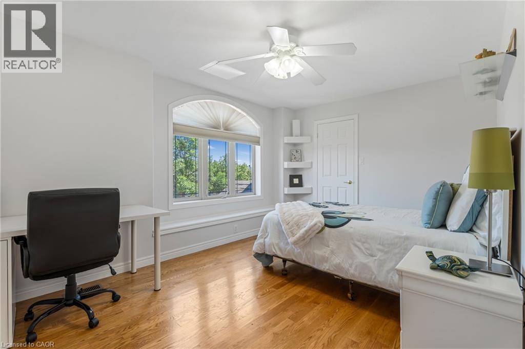 22 SHADELAND Crescent, Stoney Creek, Ontario, L8G4Y1 — Photo 28