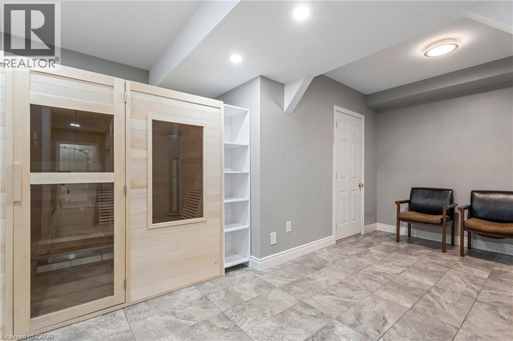 22 SHADELAND Crescent, Stoney Creek, Ontario, L8G4Y1 — Photo 36