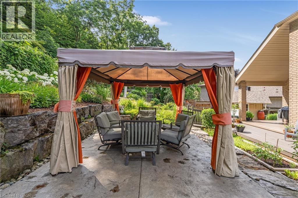 22 SHADELAND Crescent, Stoney Creek, Ontario, L8G4Y1 — Photo 46