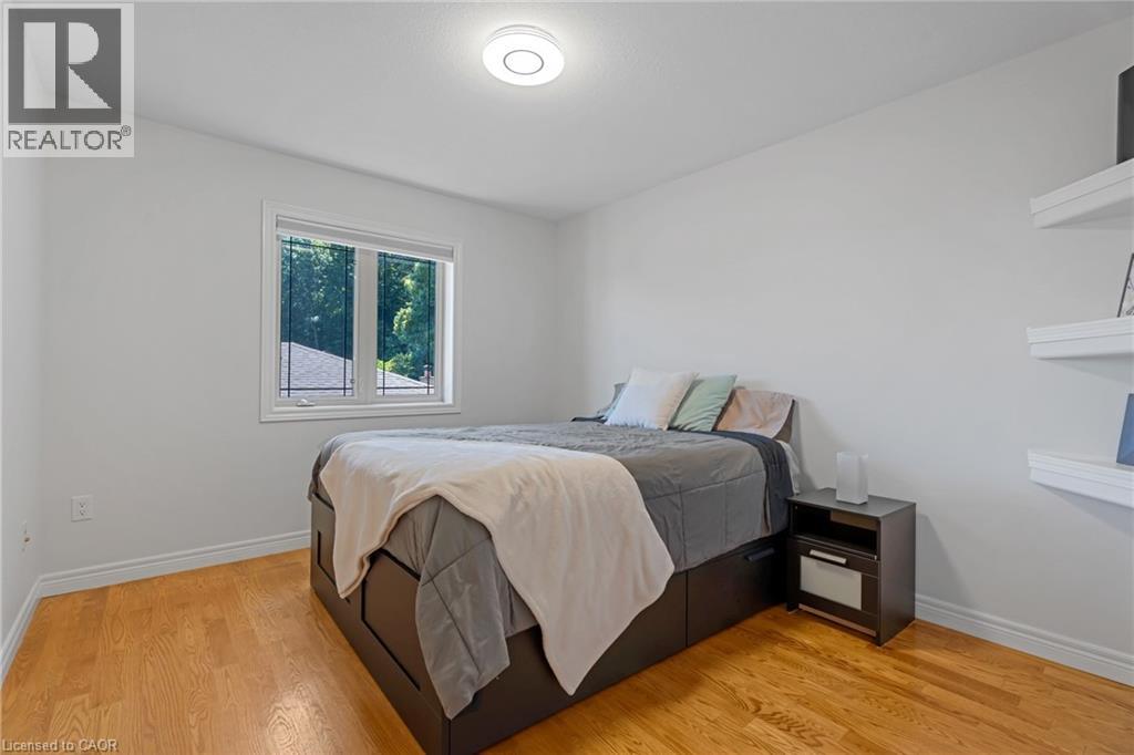 22 SHADELAND Crescent, Stoney Creek, Ontario, L8G4Y1 — Photo 31