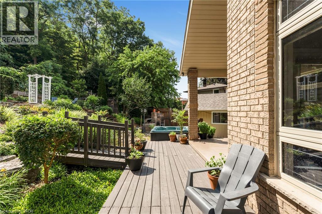 22 SHADELAND Crescent, Stoney Creek, Ontario, L8G4Y1 — Photo 42