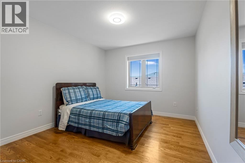 22 SHADELAND Crescent, Stoney Creek, Ontario, L8G4Y1 — Photo 34