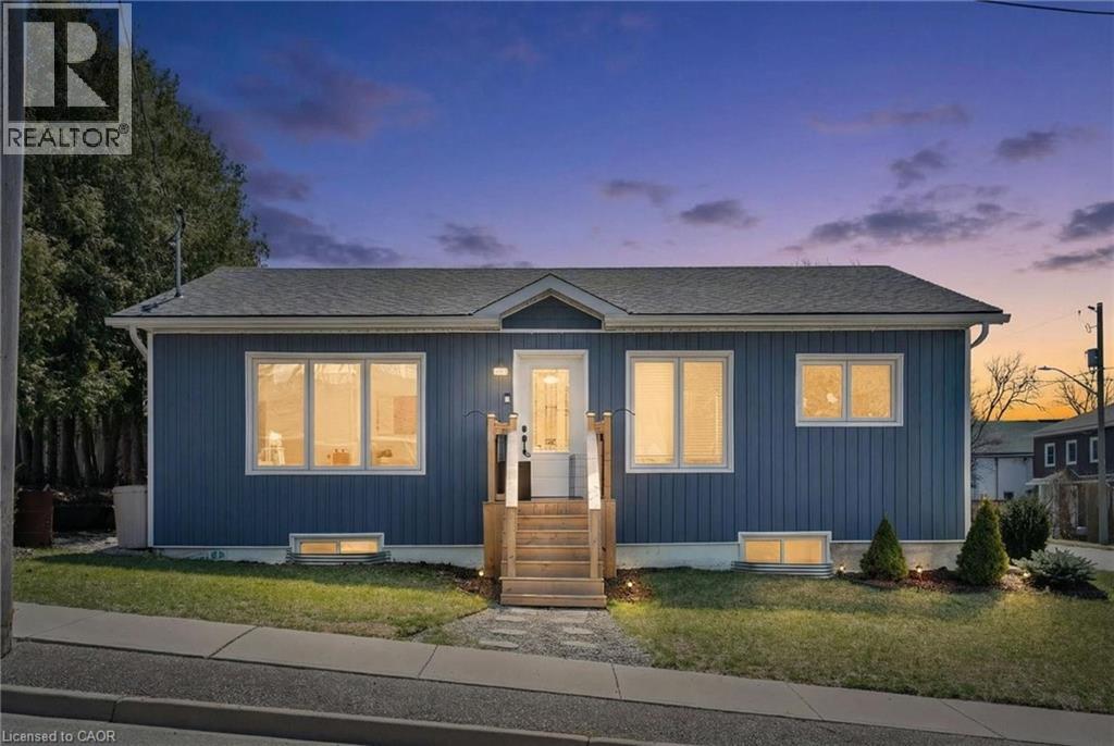 32 NICHOL STREET W - 1